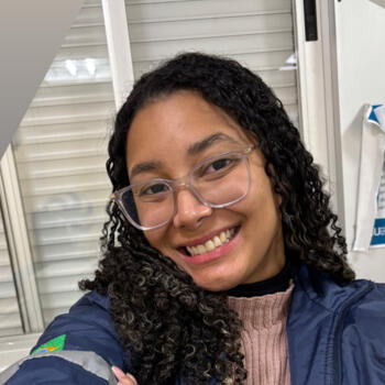 Babysitter in Gravataí: Victória