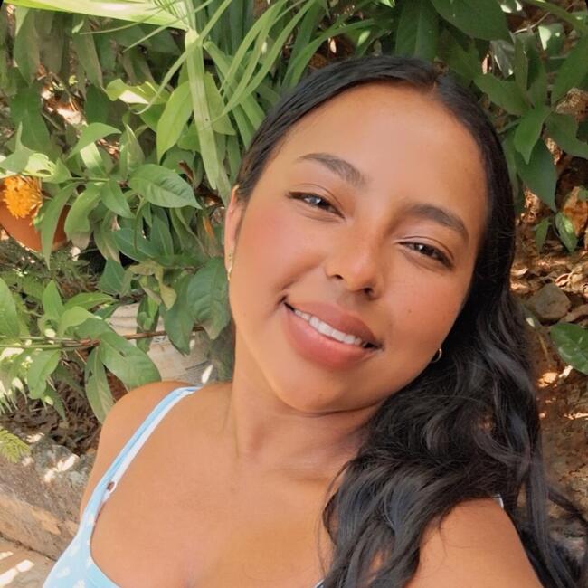 Niñera en Panamá: Hillary