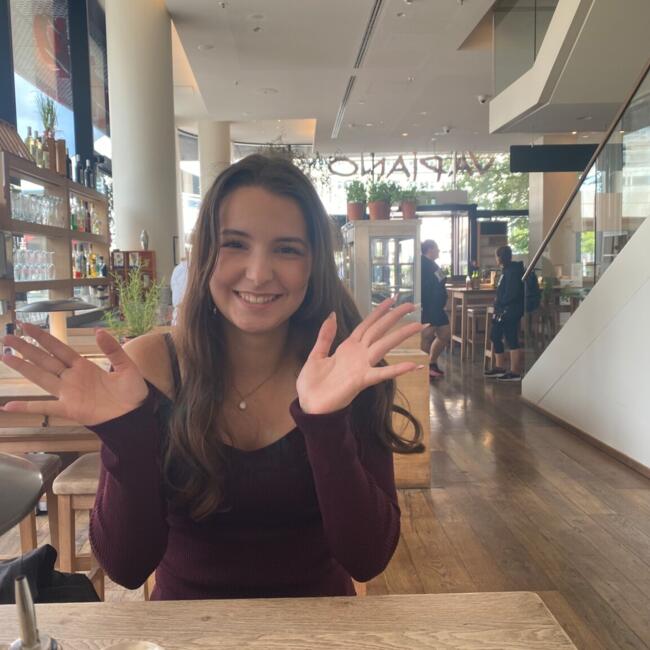 Babysitter in Altenburg: Lea