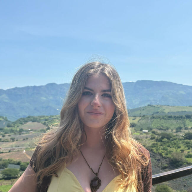 Babysitter in Fort Collins: Sydney