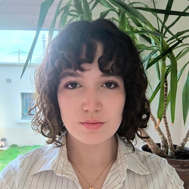 Babysitter in Le Mans: Jade