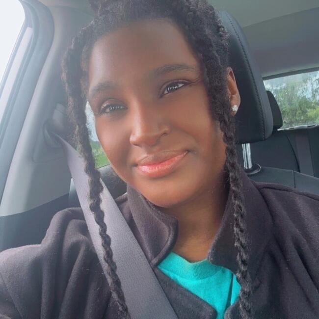 Baby-sitter in Oshawa: Brittany