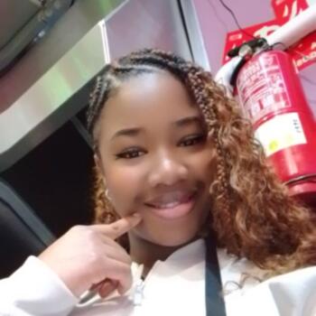 Ama em Amadora: Lavinia