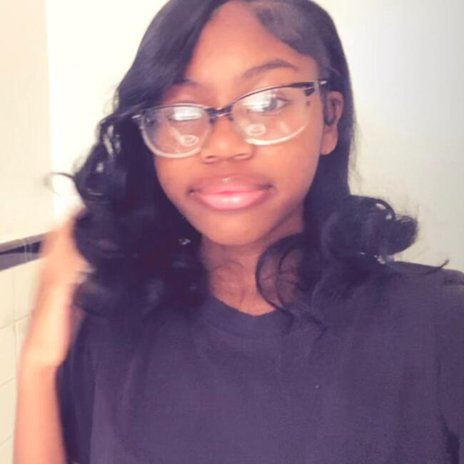 Babysitter in Detroit: Zanira