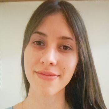 Babysitter em Almada: Amanda