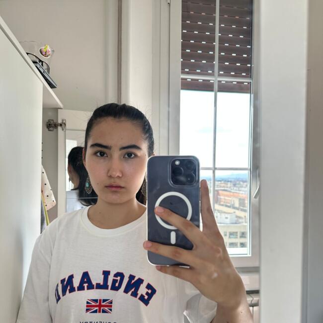 Babysitter in Rome: Gulsabo