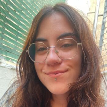 Babysitter in Ripollet: Claudia