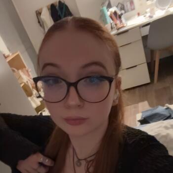 Babysitter Pont-à-Celles: Adeline