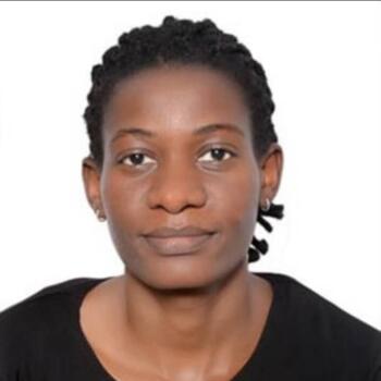 مربية أطفال في دبي: Santu