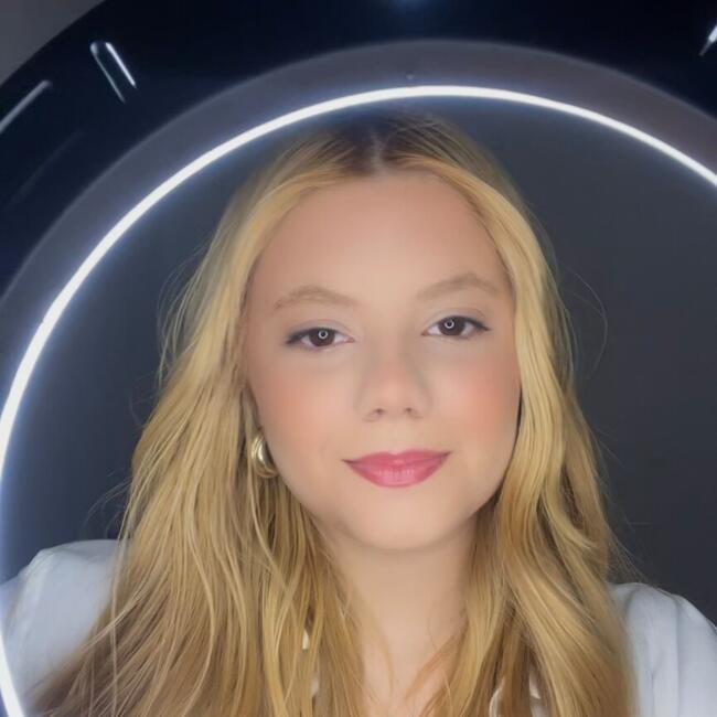 Babysitter em Loures: Amanda