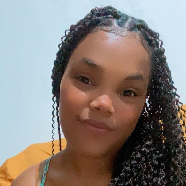Babysitter in Belford Roxo: Adrielle