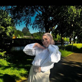 Babysitter in Utrecht: Lina