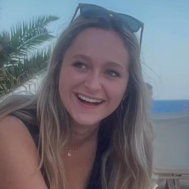 Canguro en Villanueva de la Cañada: Cayetana