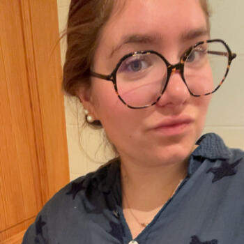 Babysitter in Nogent-le-Rotrou: Capucine