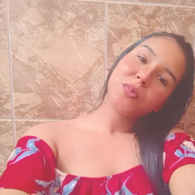 Babysitter in Teófilo Otoni: Paola