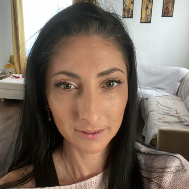 Babysitting job in Dezmir: Niko