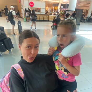 Babysitter in Napier City: Poppy