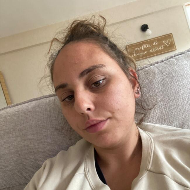Baby-sitter à Lillebonne: Perrine