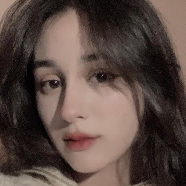 Babysitter in Brunoy: Adelina.