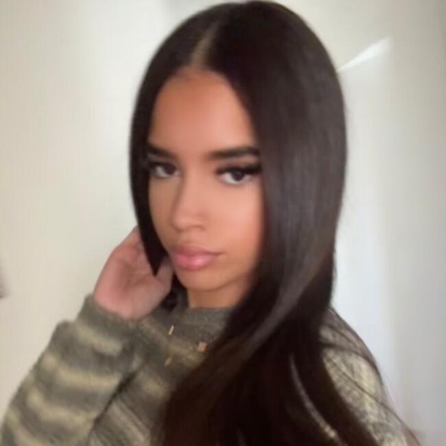 Babysitter in Nice: Allyah