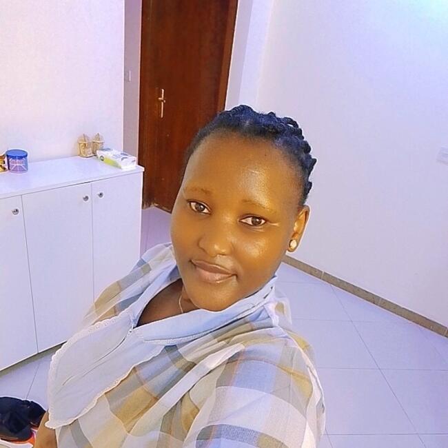 Babysitter in Ar Rass: Vivian