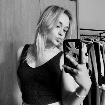 Babysitter in Zwevegem: Lara