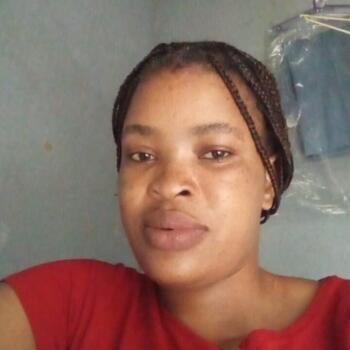 Babysitting job in Kloof: babysitting job Minenhle