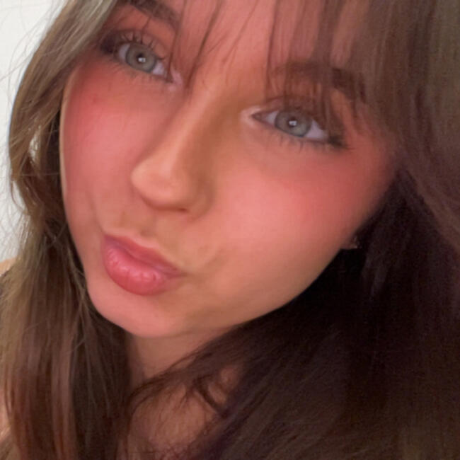 Babysitter in Narbonne: Kiara