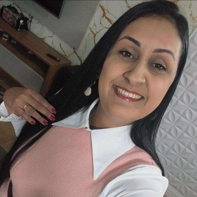 Babysitter in São Paulo: Daniele