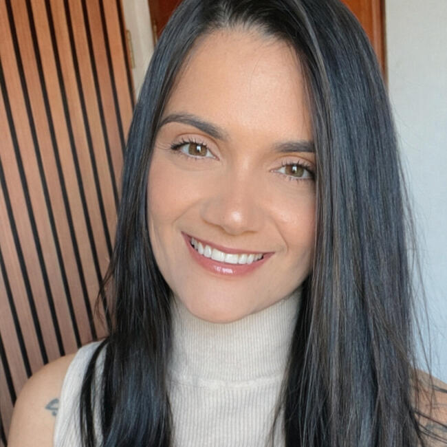 Babysitter in Uberlândia: Karine