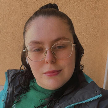 Babysitter Job in Odivelas: Babysitter Job Débora