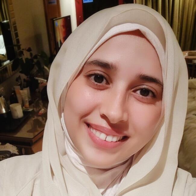 وظيفة جليسة أطفال في جدة: Zahra