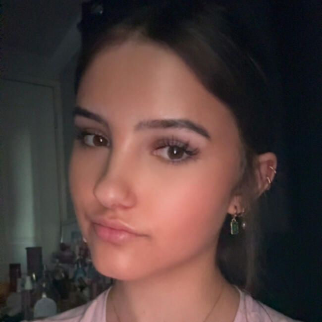 Babysitter in Perth: Jess