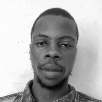 Babysitter in Dar es Salaam: Kay