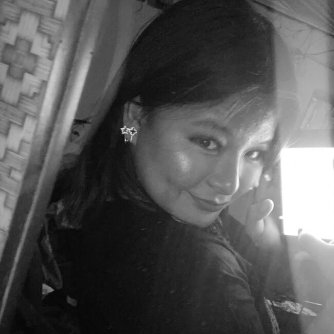 Birpara में बेबीसिटर: Riya