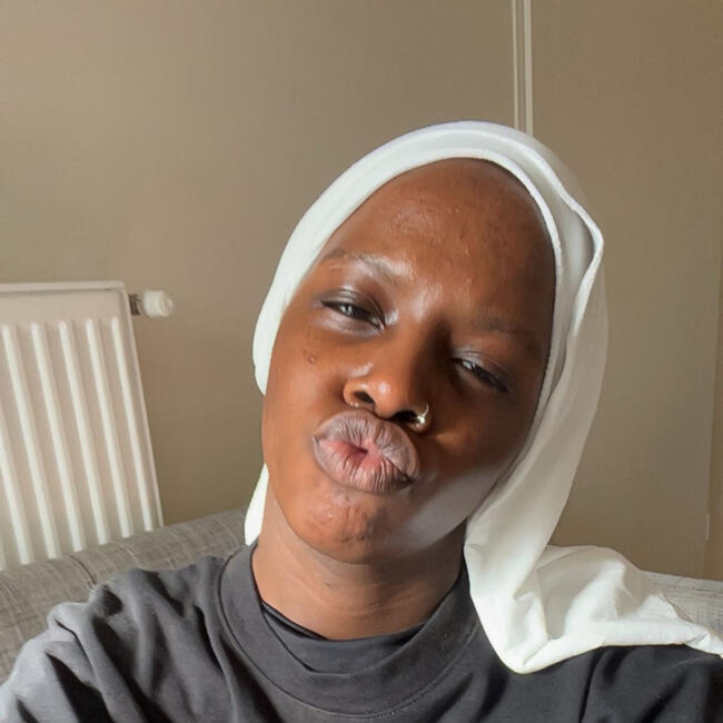 Babysitter in Trappes: Hawa