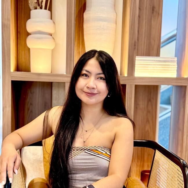 Babysitter in Townsville: Abby