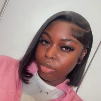 Babysitter in Leicester: Louisa