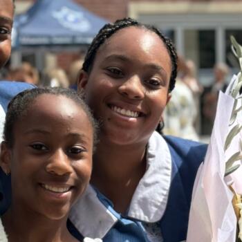 位於维勒班的臨時保母: Siera