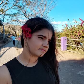 Babysitter in Masaya: Isnayani