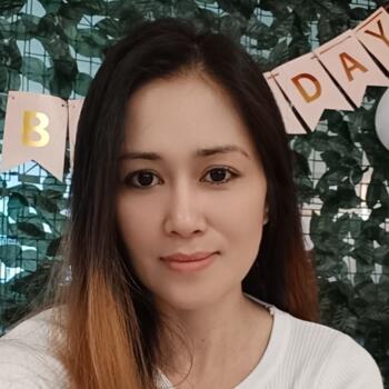 Babysitter in Abu Dhabi: Hayreen
