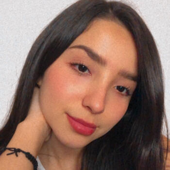 Babysitter in Mississauga: Ana