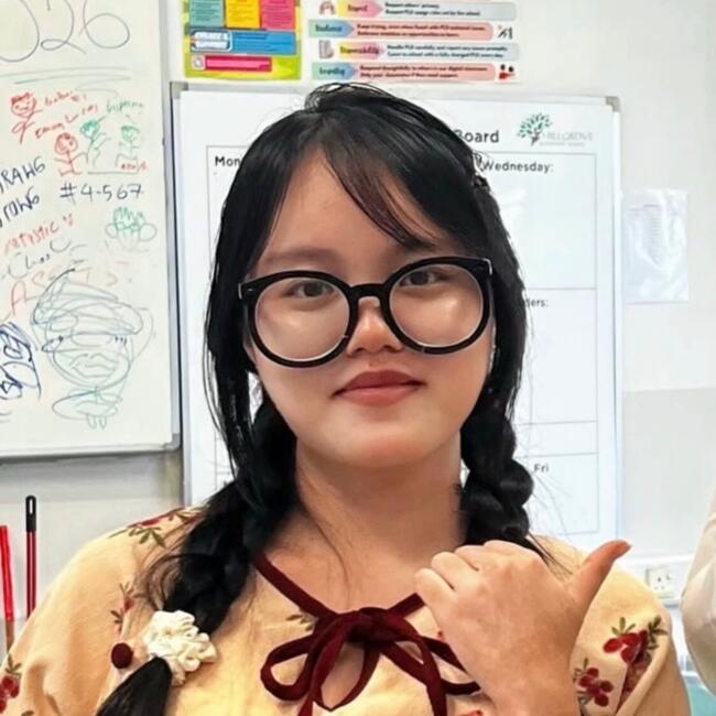 Babysitter in Singapore Island: Mia