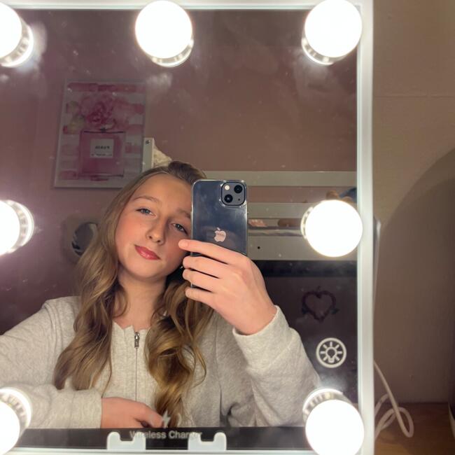 Babysitter in Loos: Alicia