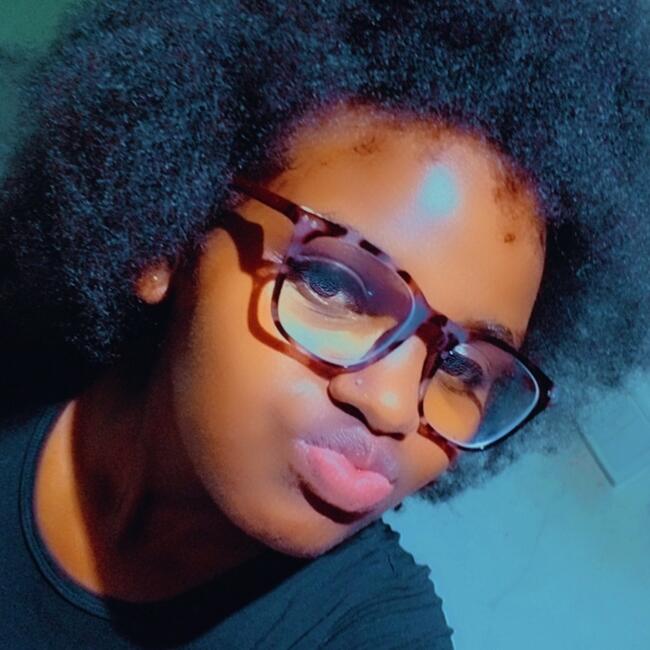 جليسة أطفال في دبي: SHADIAH