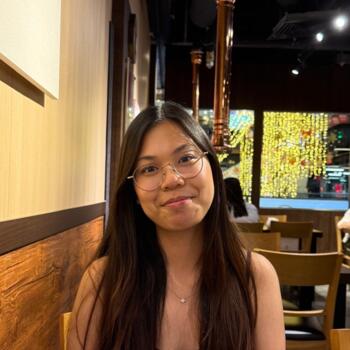 位于Singapore Island的临时保姆: Kia Hwee