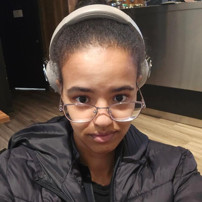 Babysitter in Montreal: Marwa