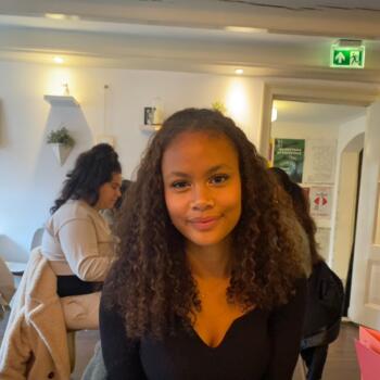 Oppas De Bilt: Lourdes