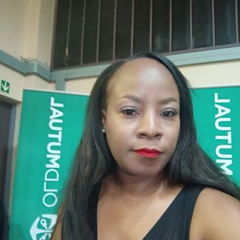 Babysitting job in Barberton: Lindiwe