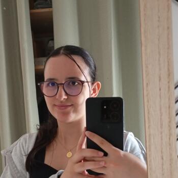 Babysitter in Brest: Chrystal